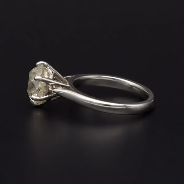 Art Deco 1930’s 18ct White Gold Cushion Cut Diamond Ring