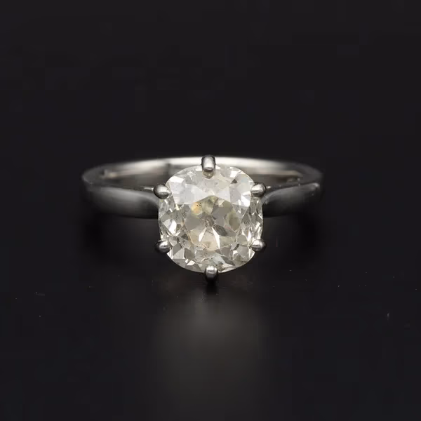Art Deco 1930’s 18ct White Gold Cushion Cut Diamond Ring
