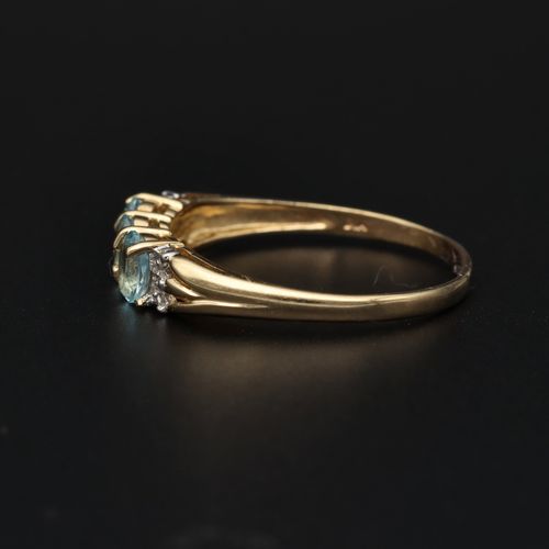 1950s 9ct Gold Blue Topaz Ring image-3