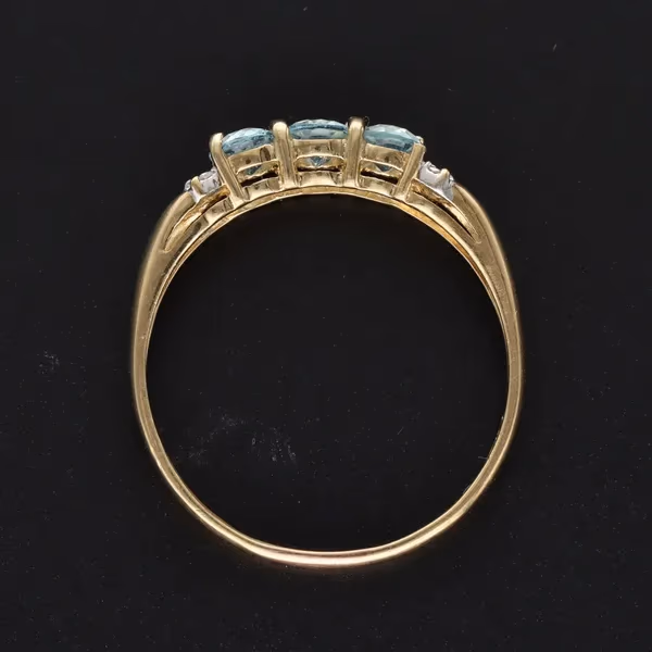 1950s 9ct Gold Blue Topaz Ring