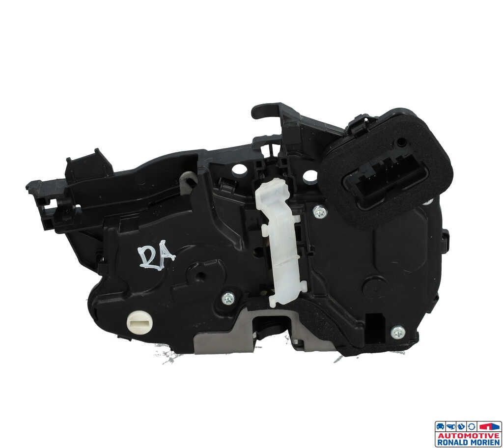Used Rear door mechanism 4-door, right Volkswagen Polo VI (AW1) 1.0 TSI 12V Price € 49,01 Inclusive VAT offered by Automaterialen Ronald Morien B.V.