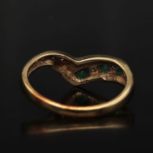 Gold Emerald Diamond Ring image-5