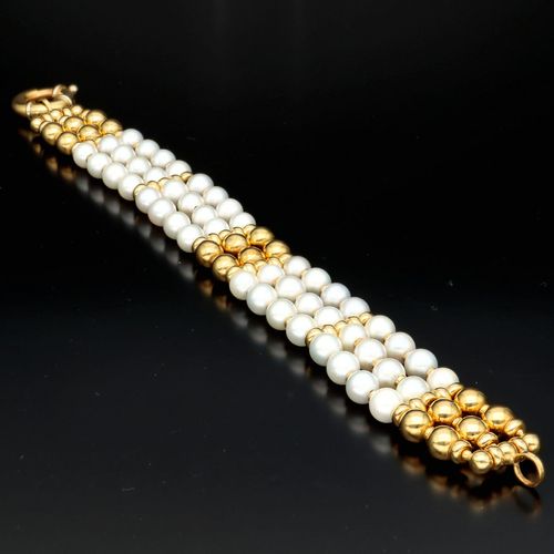 Vintage 18ct Gold and Pearl Bracelet image-4