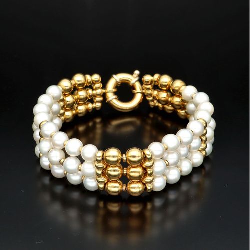 Vintage 18ct Gold and Pearl Bracelet image-2
