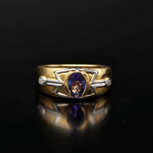 18ct Gold Tanzanite and Diamond Ring image-2