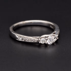 18ct White Gold Three-Stone Diamond Ring