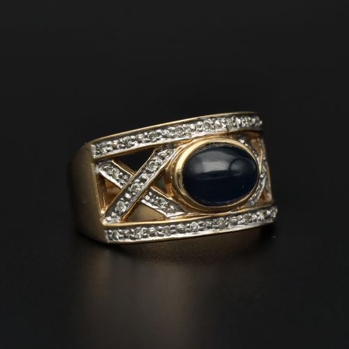 Vintage 9ct Gold Sapphire and Diamond Ring image-1