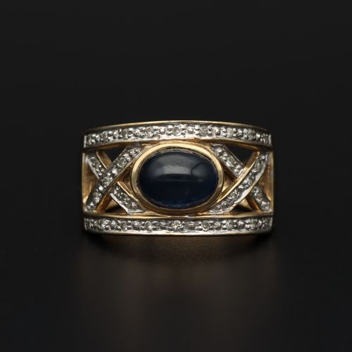 Vintage 9ct Gold Sapphire and Diamond Ring image-2