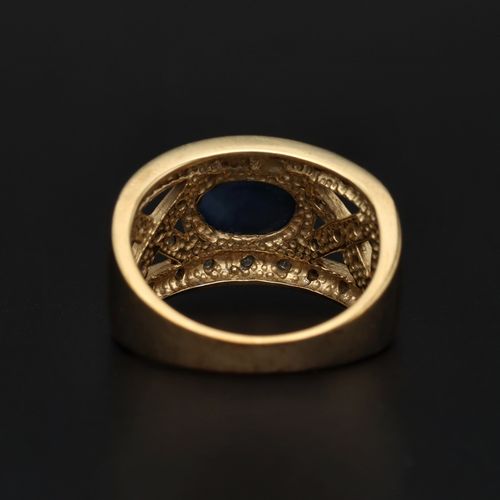 Vintage 9ct Gold Sapphire and Diamond Ring image-4