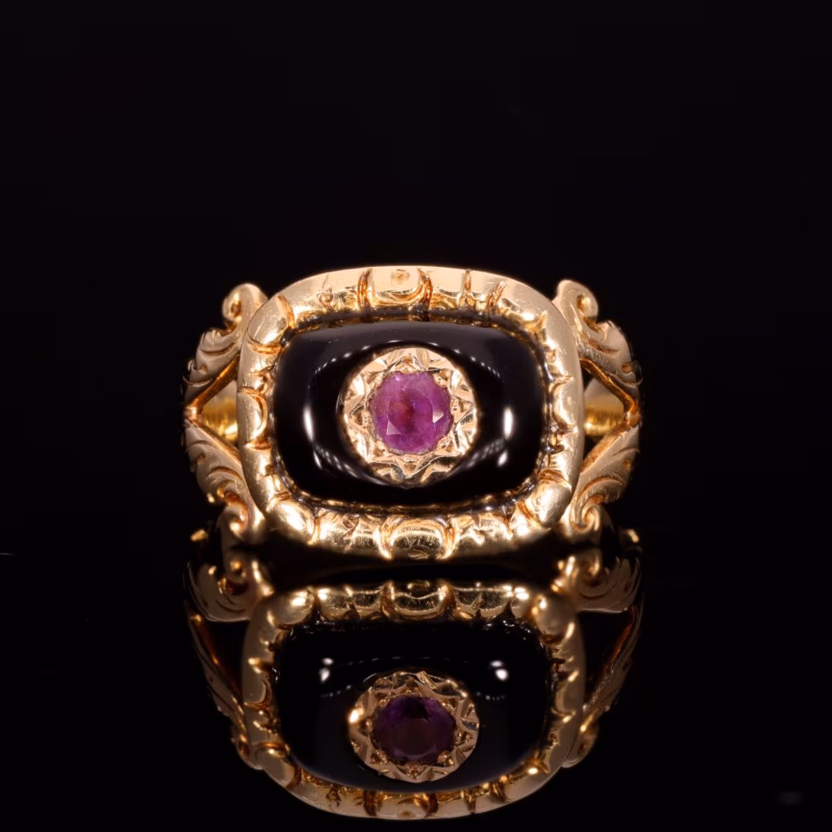 360° view of The Antique Early Victorian Amethyst and Black Onyx Mourning Ring