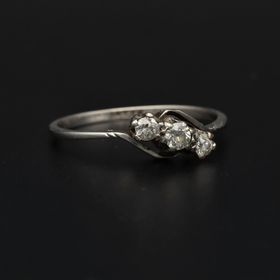 Antique Platinum o.25ct Diamond Ring