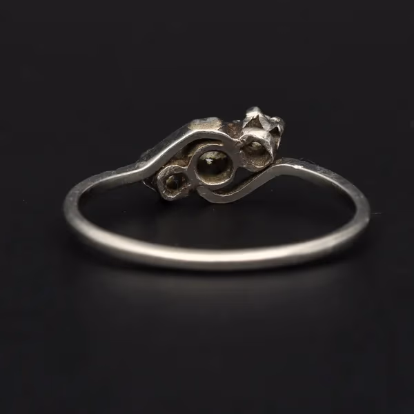 Antique Platinum o.25ct Diamond Ring