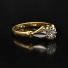 18ct Gold Diamond Ring. London 1973