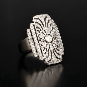 18ct Gold Art Deco Style Diamond Ring