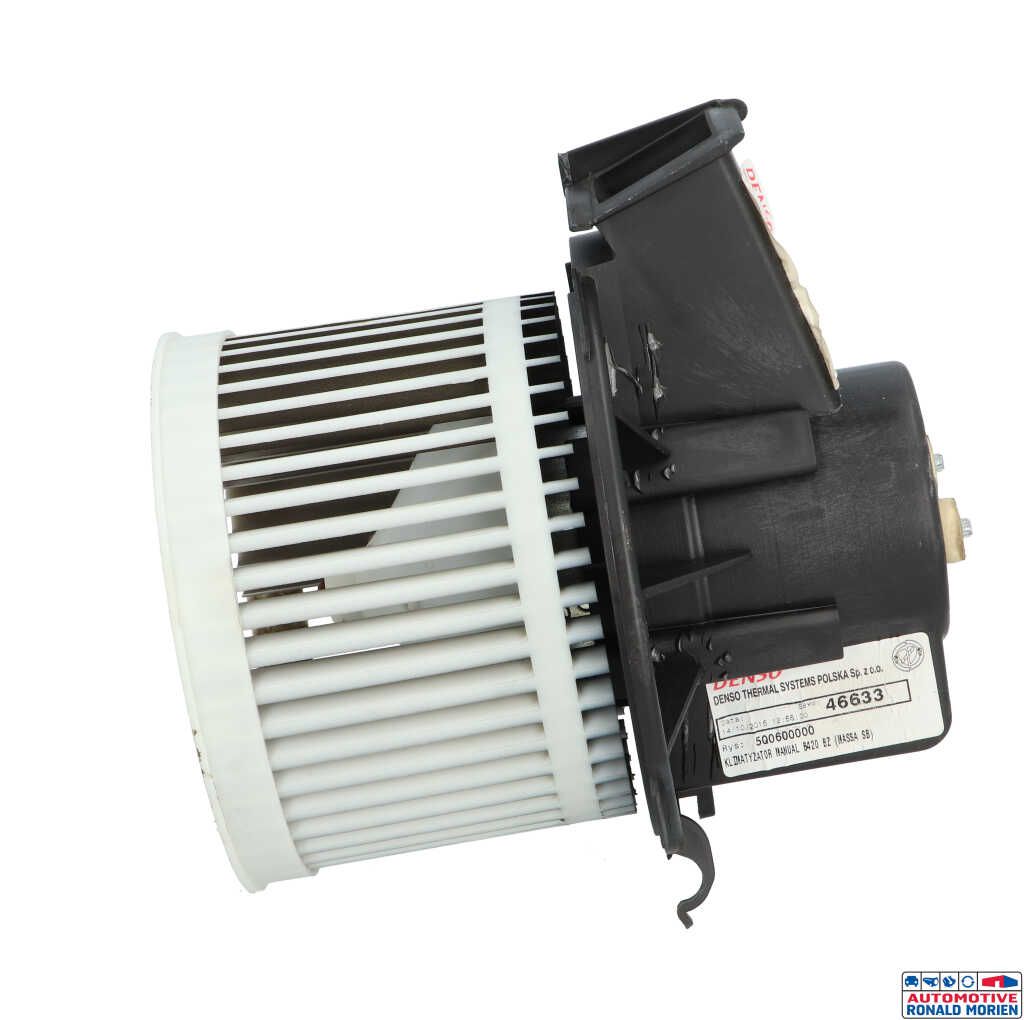 Used Heating and ventilation fan motor Ford Ka II 1.2 Price € 19,00 Margin scheme offered by Automaterialen Ronald Morien B.V.