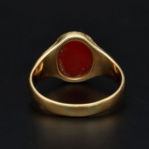 18ct Gold Sardonyx Signet Ring image-4