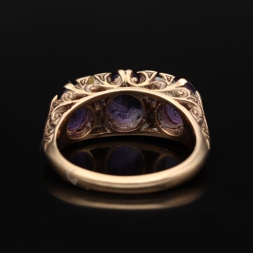 9ct Amethyst and Pearl Ring image-4
