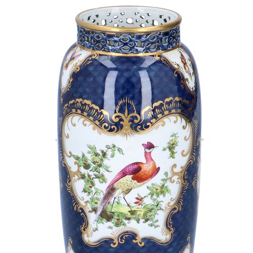 Grainger Worcester Vase image-2