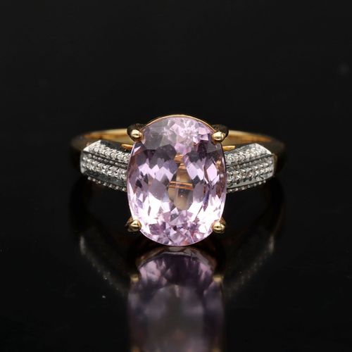 18ct Gold Kunzite and Diamond Ring image-2