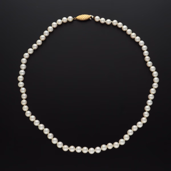 Vintage Cultured Pearl Necklace