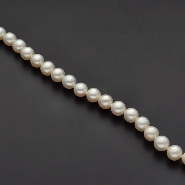Vintage Cultured Pearl Necklace