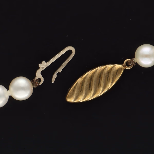 Vintage Cultured Pearl Necklace
