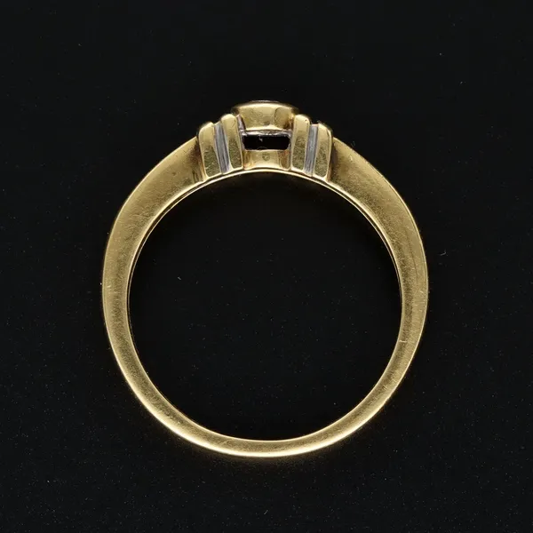 18ct Yellow Gold Diamond Ring