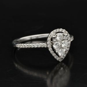 18k Gold Pear Shaped Diamond Cluster Ring