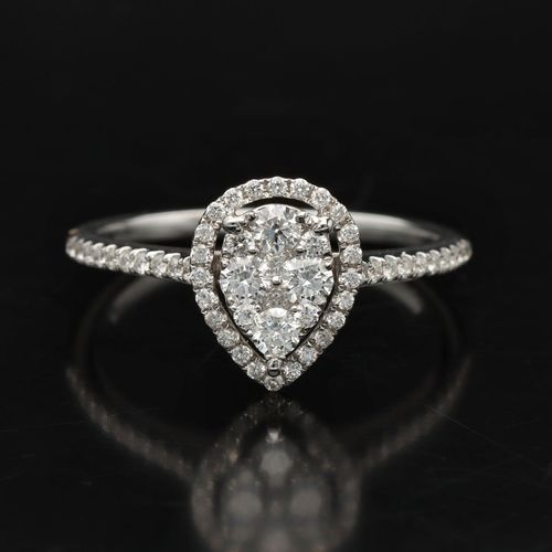 18k Gold Pear Shaped Diamond Cluster Ring image-2