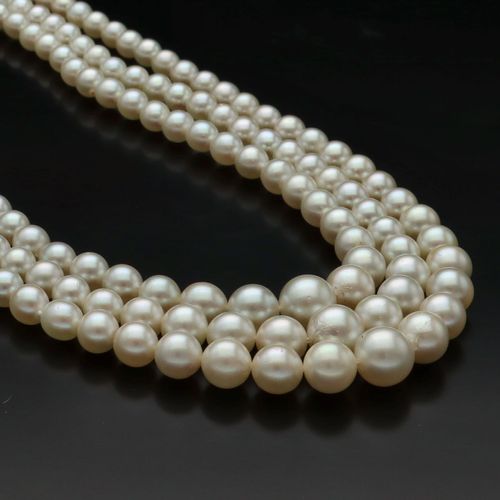 9ct Gold Ciro Gold Clasp Triple String Cultured Pearls - Jewellery ...