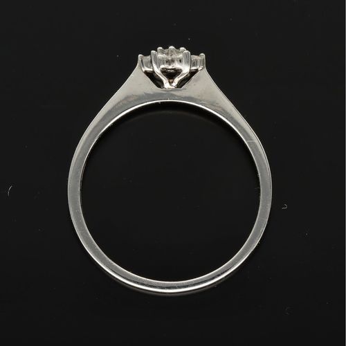 Platinum Diamond Ring image-4