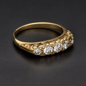 18ct Gold Diamond Ring