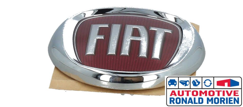 Nowe Emblemat Fiat Panda (312) 1.3 D 16V Multijet 80 Cena € 35,01 Z VAT oferowane przez Automaterialen Ronald Morien B.V.