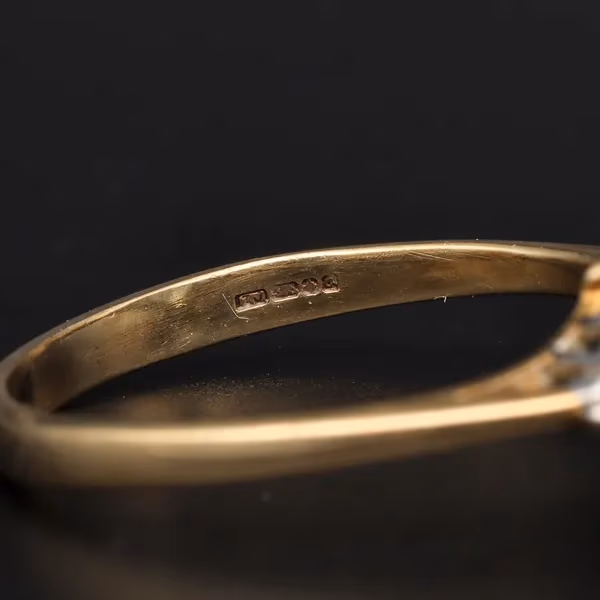 Gold Aquamarine Diamond Ring. London 1988