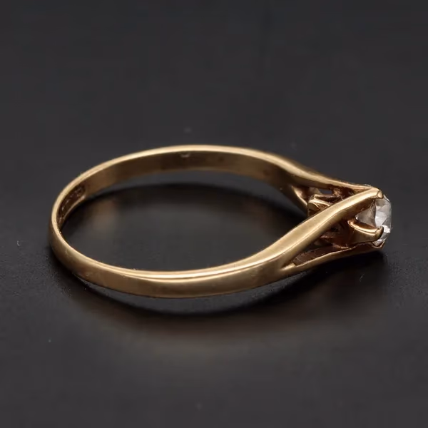 Gold 0.25ct Diamond Ring. Edinburgh 1980