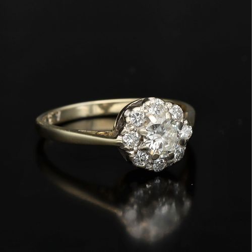 18ct Yellow Gold Antique Cluster Ring image-1