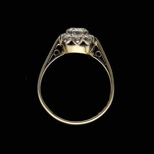 18ct Yellow Gold Antique Cluster Ring image-6
