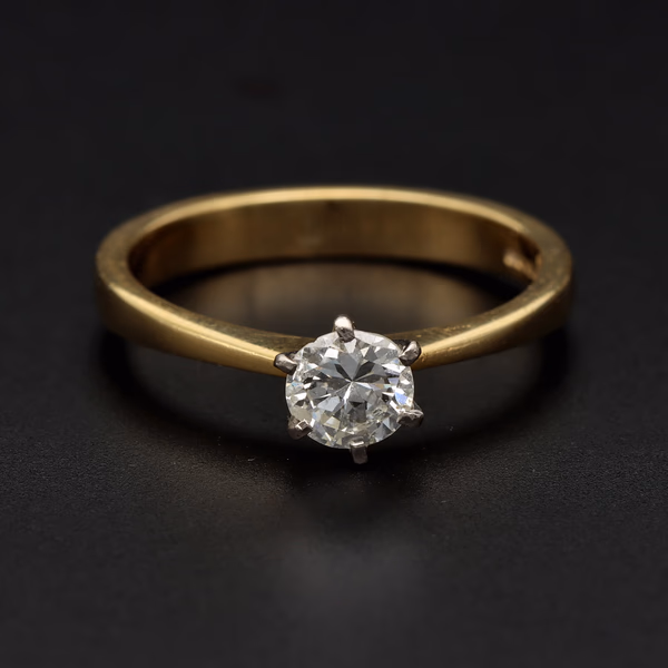 18ct Yellow Gold Diamond Solitaire Ring