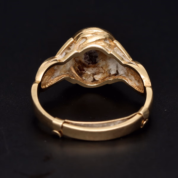 9ct Gold Garnet Ring