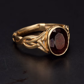 9ct Gold Garnet Ring