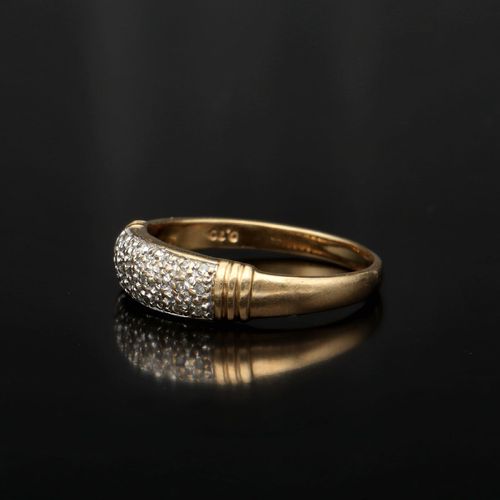 Gold Diamond Ring image-3