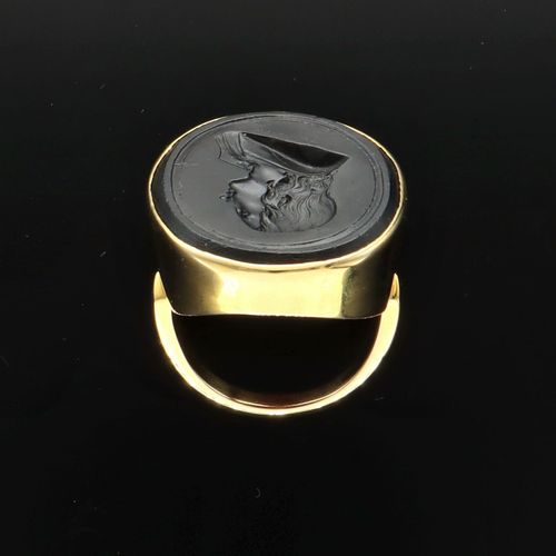 15ct Gold Georgian Intaglio "Pichler" Ring image-4