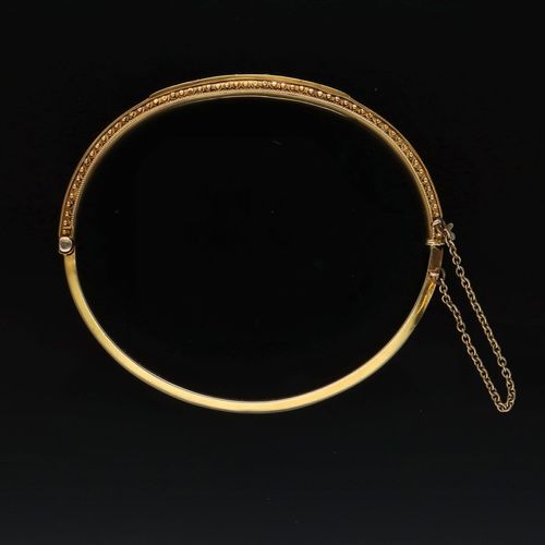 Vintage 15ct Gold Diamond and Sapphire Bangle image-6