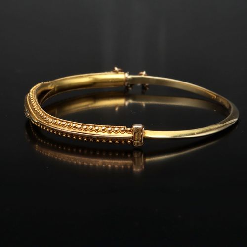 Vintage 15ct Gold Diamond and Sapphire Bangle image-4