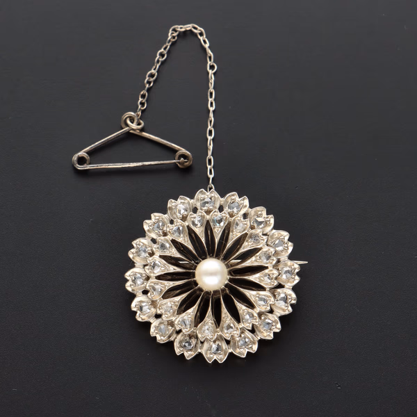 Victorian 12ct Gold and Silver Pearl and Diamond Brooch