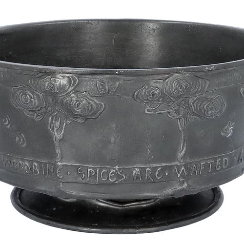 Large Pewter Bowl by David Veasey for Liberty image-4