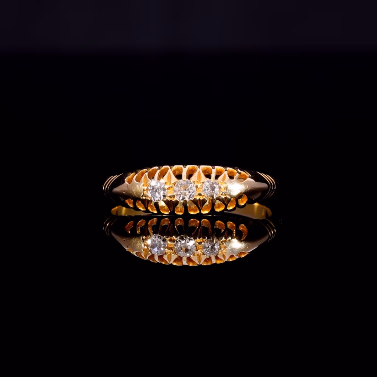 360° view of The Antique 1913 Old European Cut Three Diamond Ring