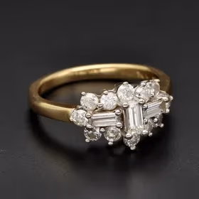 18ct Yellow Gold Diamond Ring
