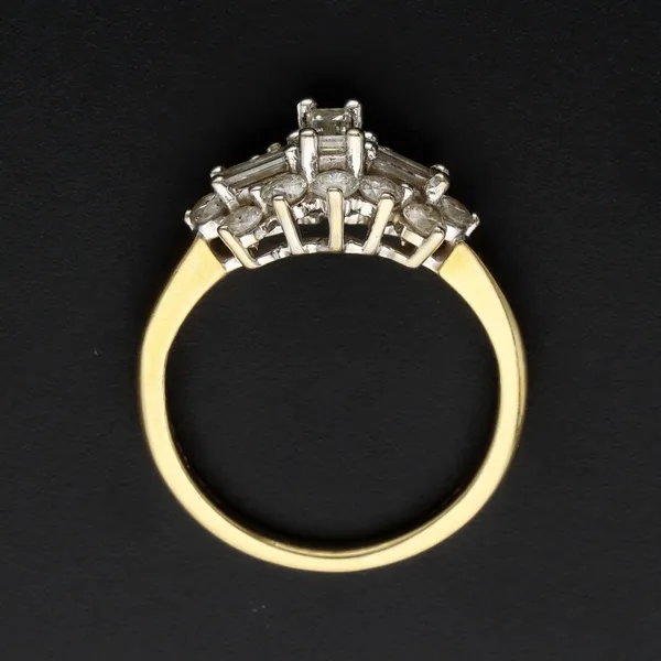18ct Yellow Gold Diamond Ring