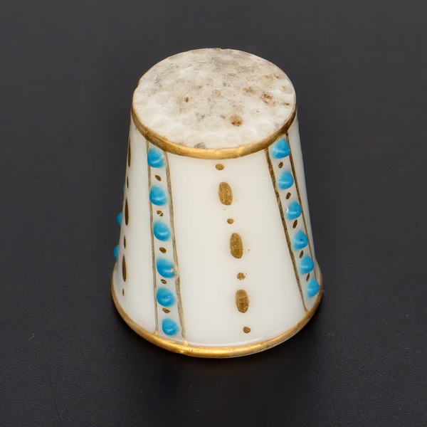Late 19th Century Royal Worcester Porcelain Thimble